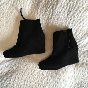 Toms suede Bootie
